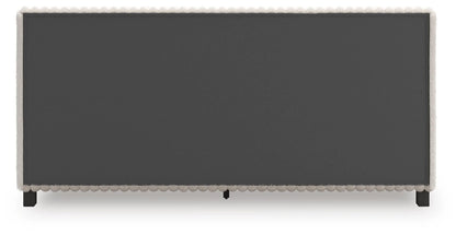 Zuraleus Bed