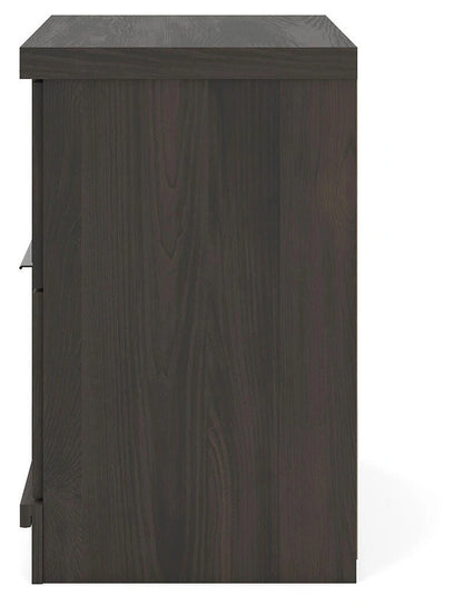 Shaehartin Nightstand
