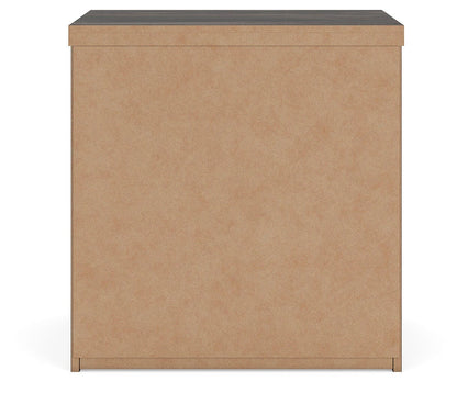 Shaehartin Nightstand