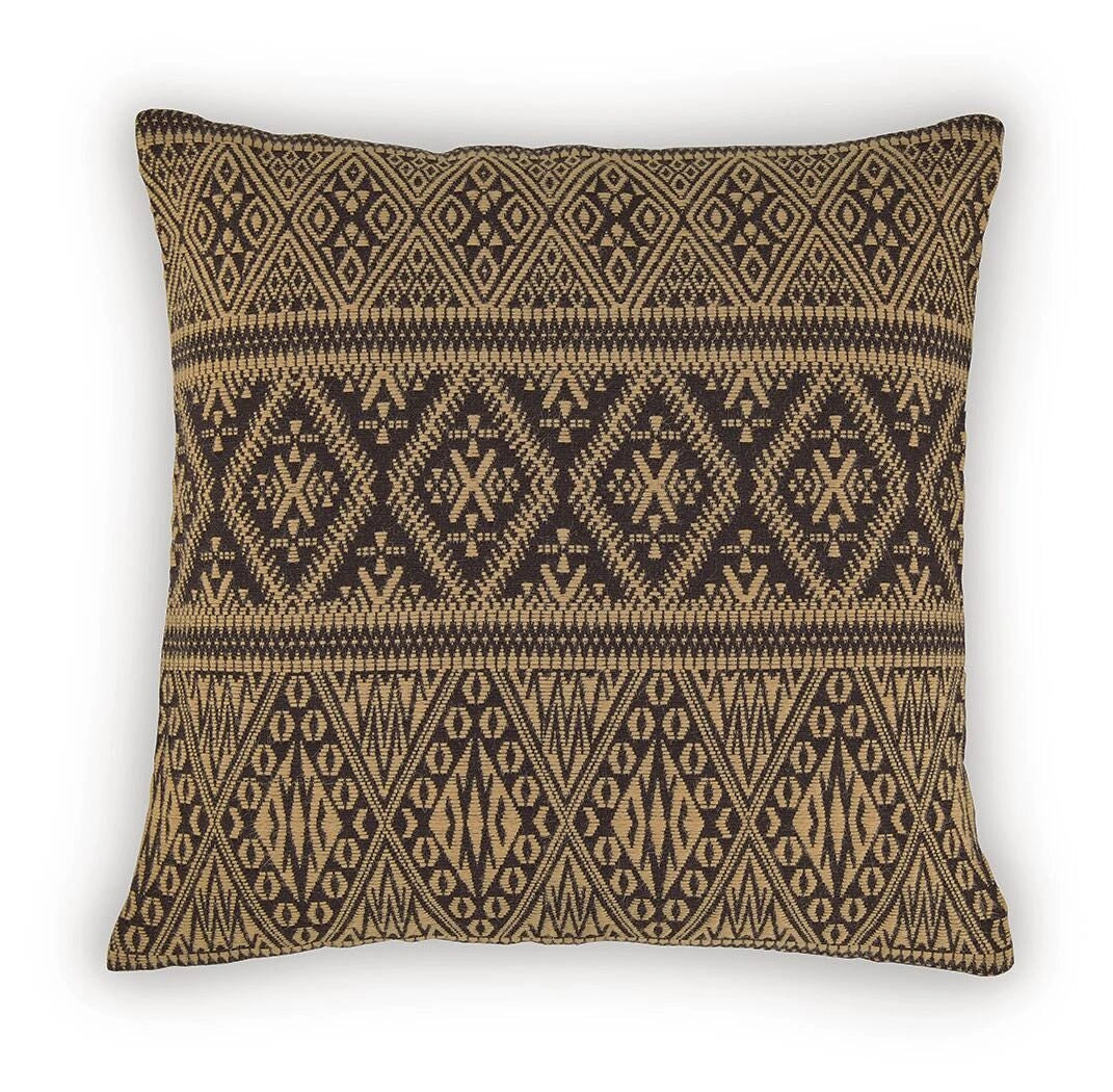 Davinwood Pillow