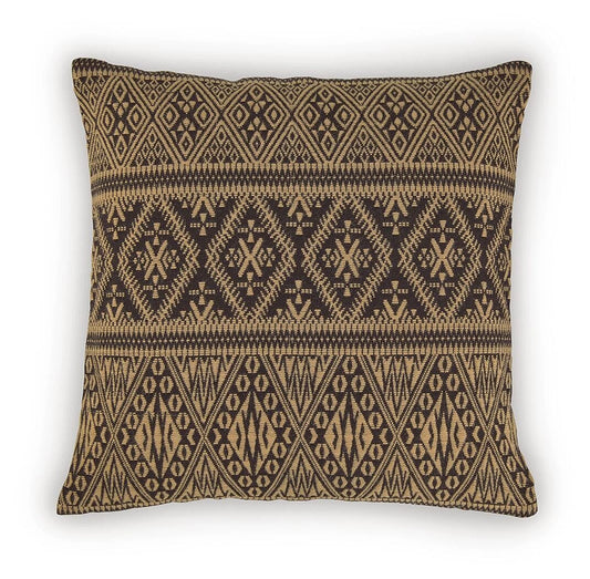 Davinwood Pillow