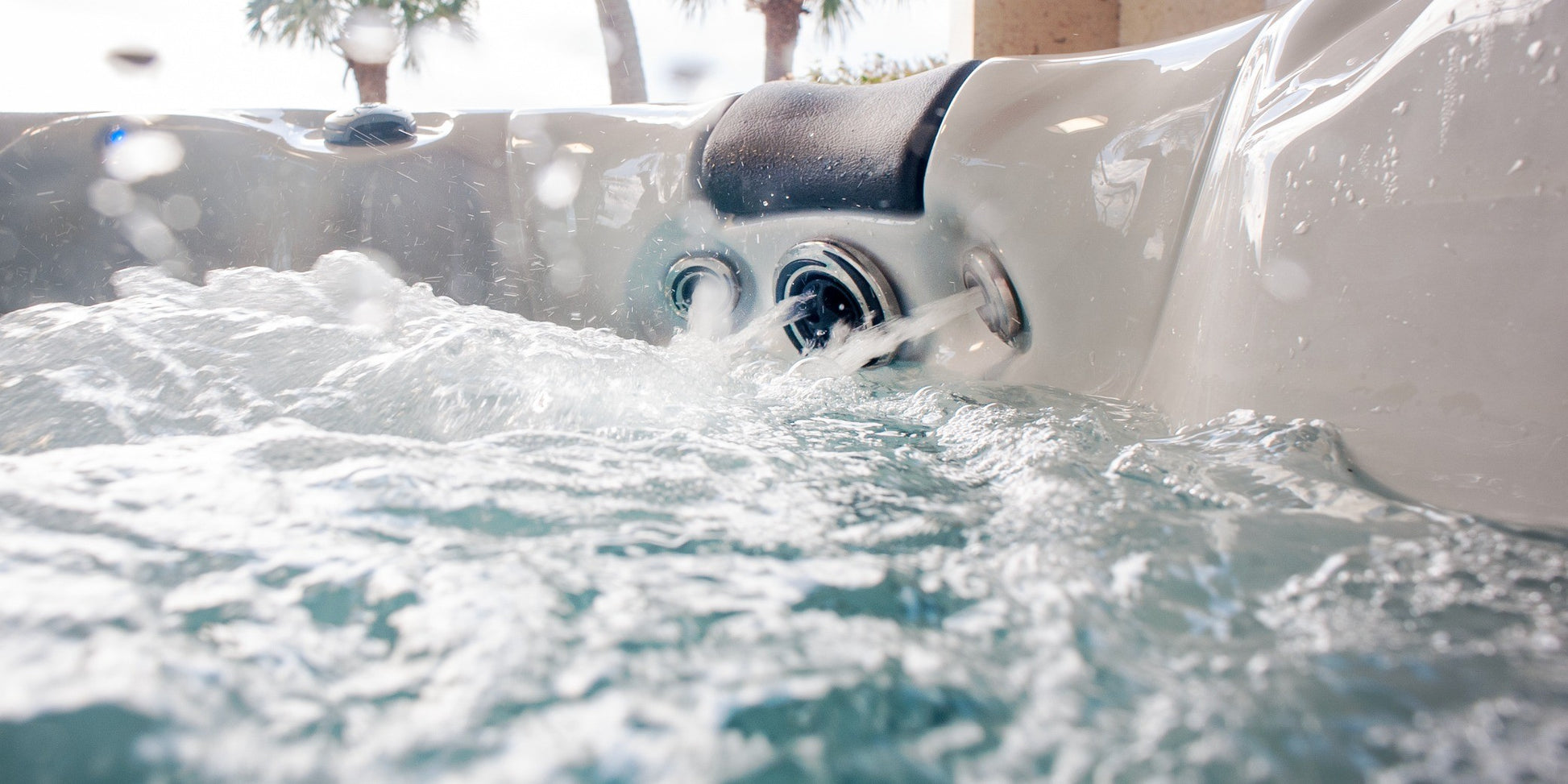 Balance 6 hot tub - lifestyle