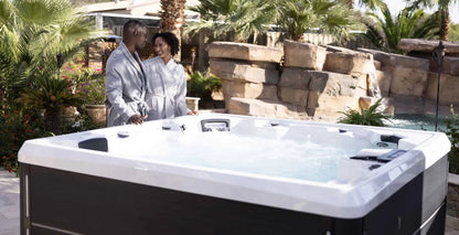 Bimini Luxury hot tub - lifestyle