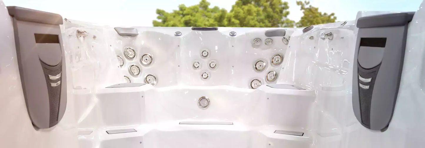 Challenger 19D MAX swim spa - lifestyle