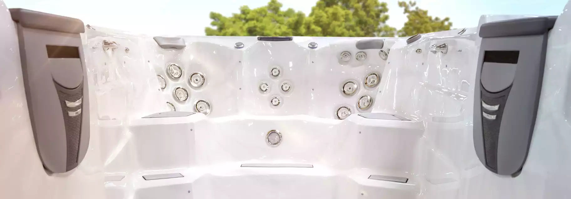 Challenger 19D MAX swim spa - lifestyle