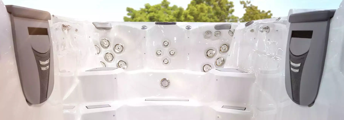Challenger 19D MAX swim spa - lifestyle