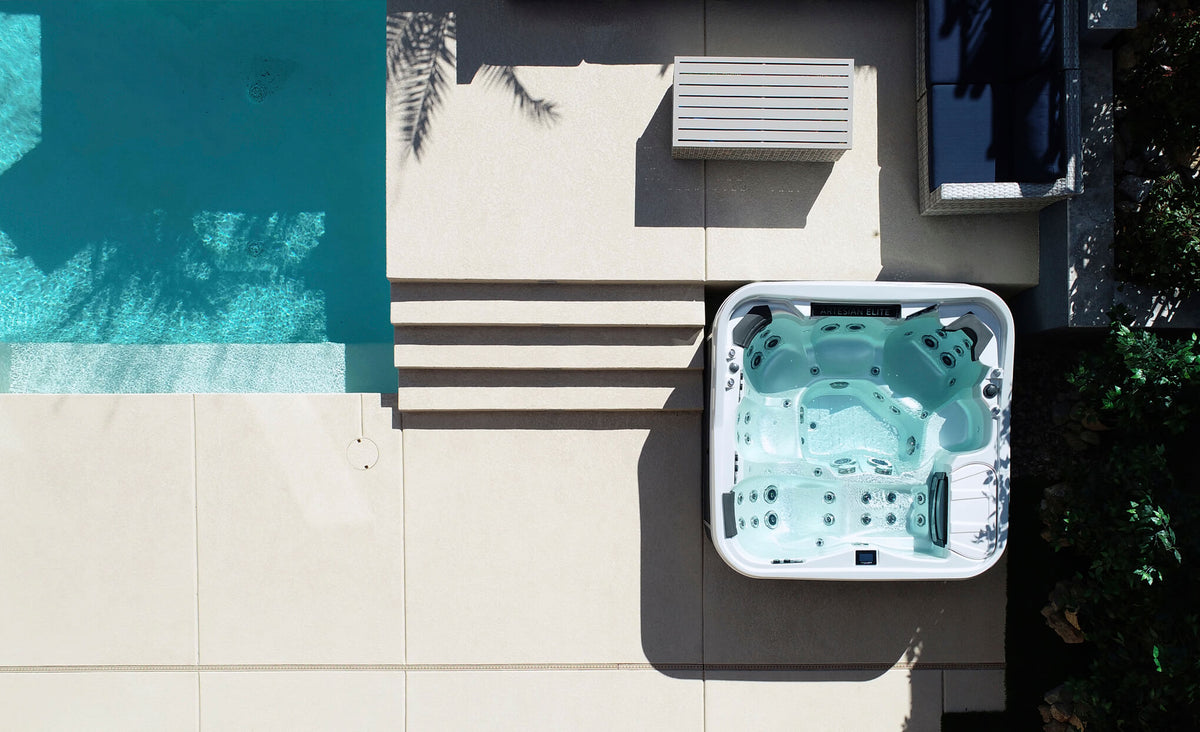 Eagle Crest hot tub - lifestyle