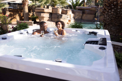 Grand Cayman Elite hot tub - lifestyle