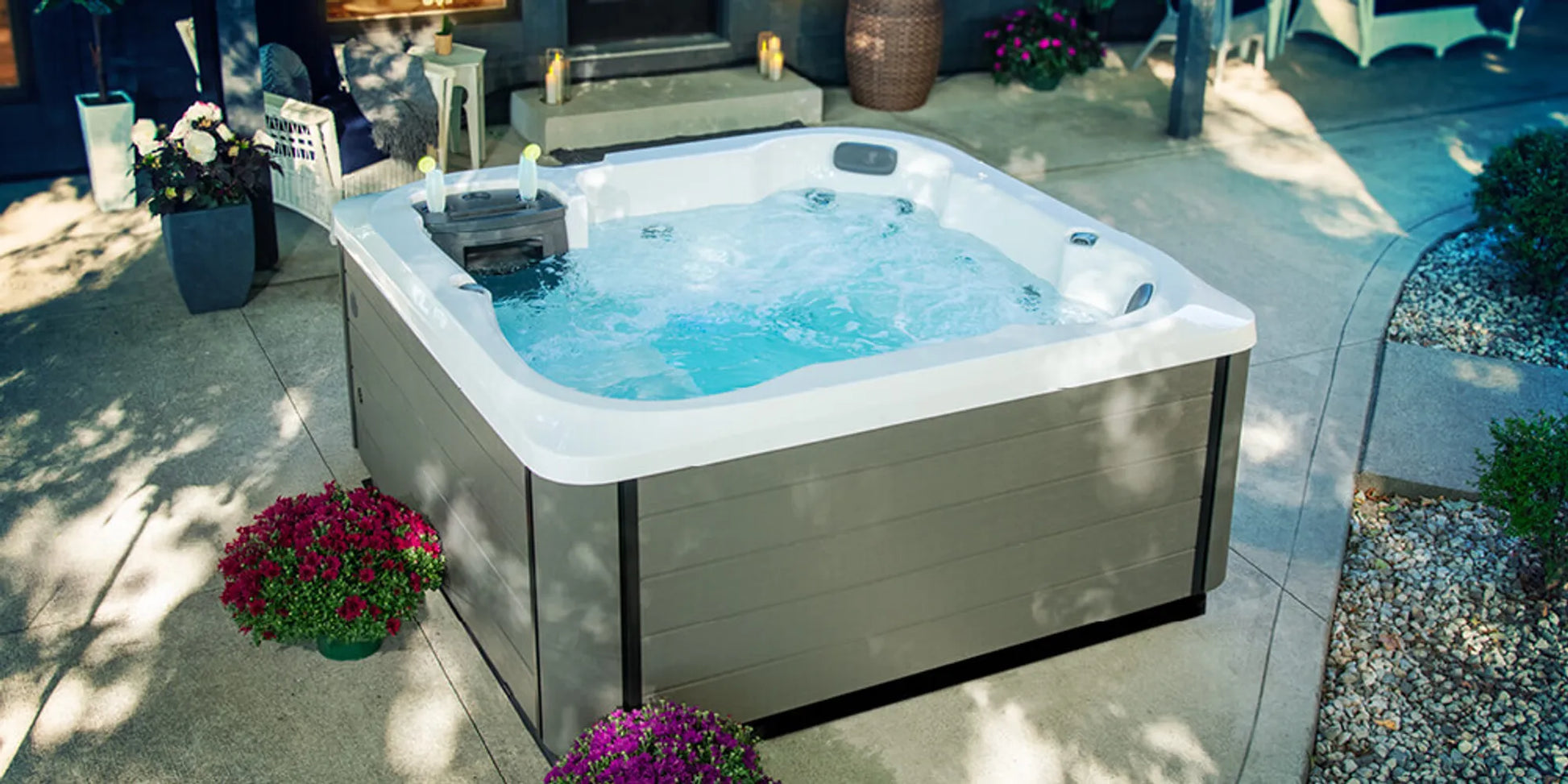 L6 hot tub - lifestyle