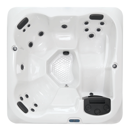 L6 hot tub - main view