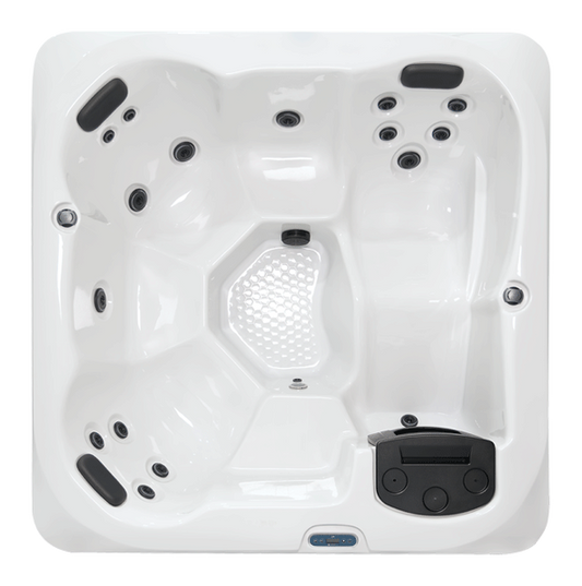L6 hot tub - main view