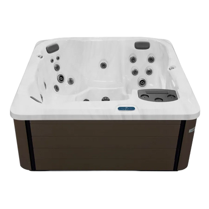 L7 hot tub - front view