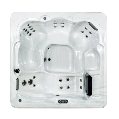Makai 727L hot tub - top view