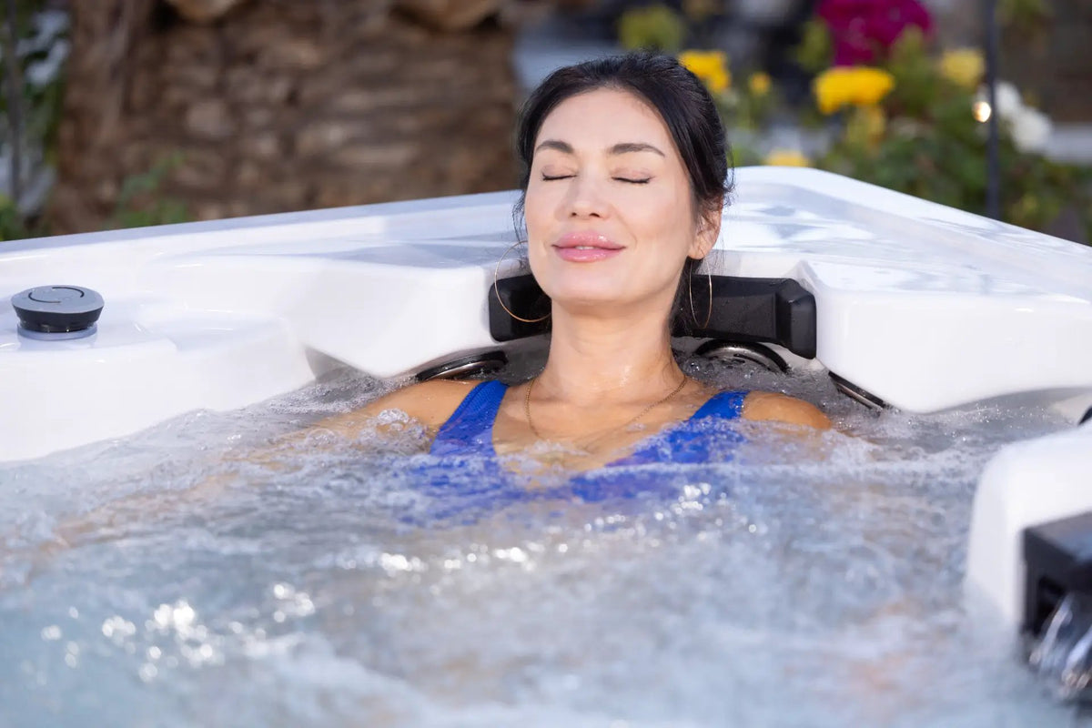 Nevis Essential hot tub - lifestyle