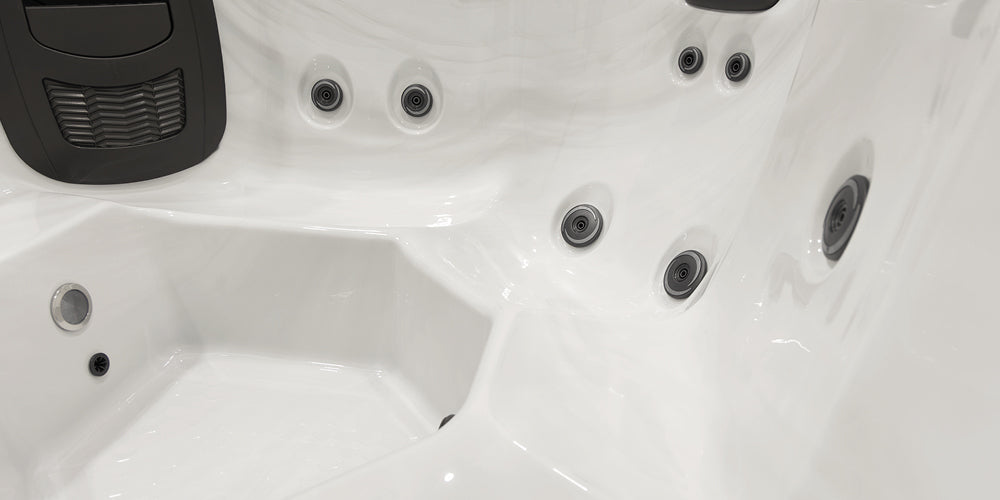 S6 hot tub - gallery 4