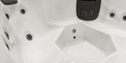 S6 hot tub - gallery 5