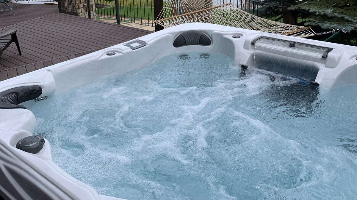 St. Kitts hot tub - lifestyle