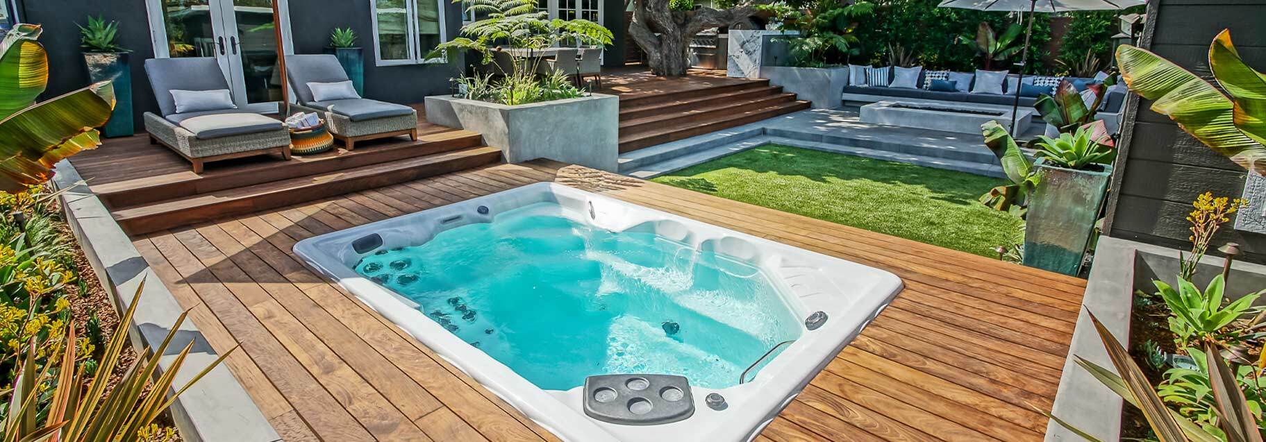 Therapool SE swim spa - lifestyle