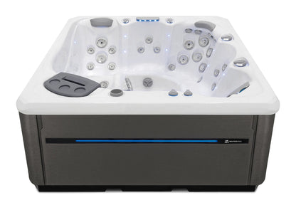 TS 7.2 hot tub - White shell with Graphite cabinet