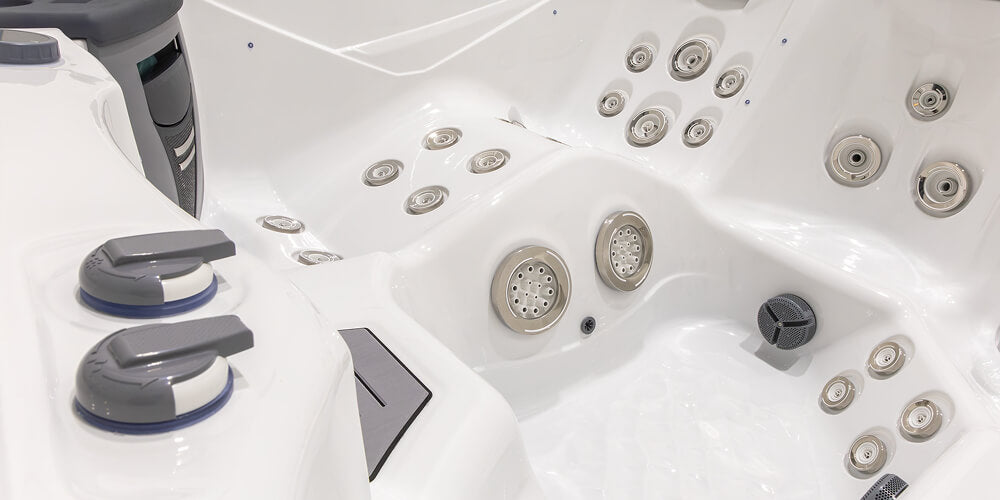 TS 8.25 hot tub - gallery 3