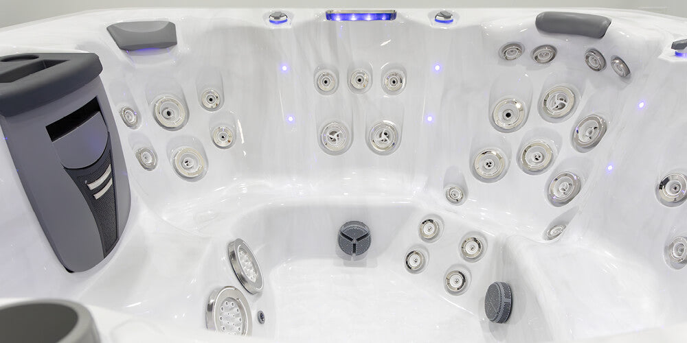 TS 8.25 hot tub - gallery 7