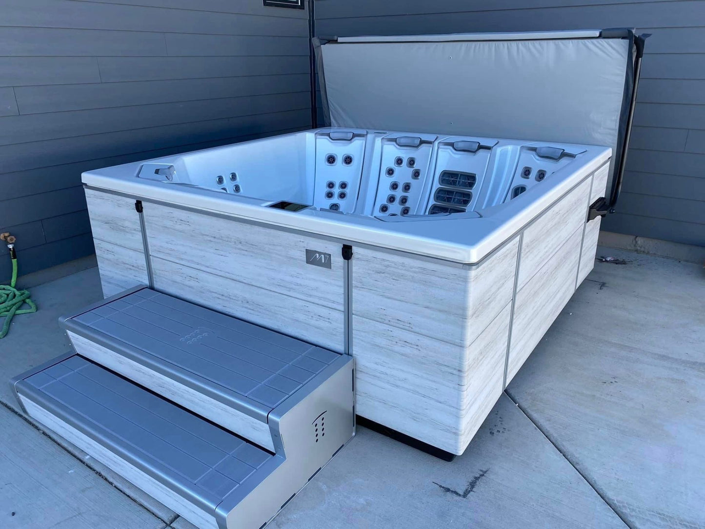 M Series Spa Step Whitewash